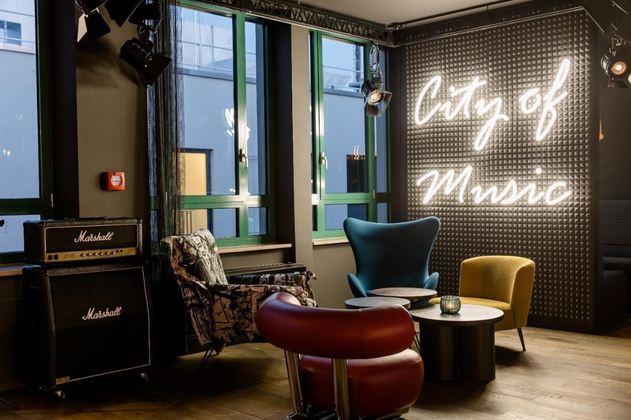 Motel One มานไฮม์ ภายนอก รูปภาพ