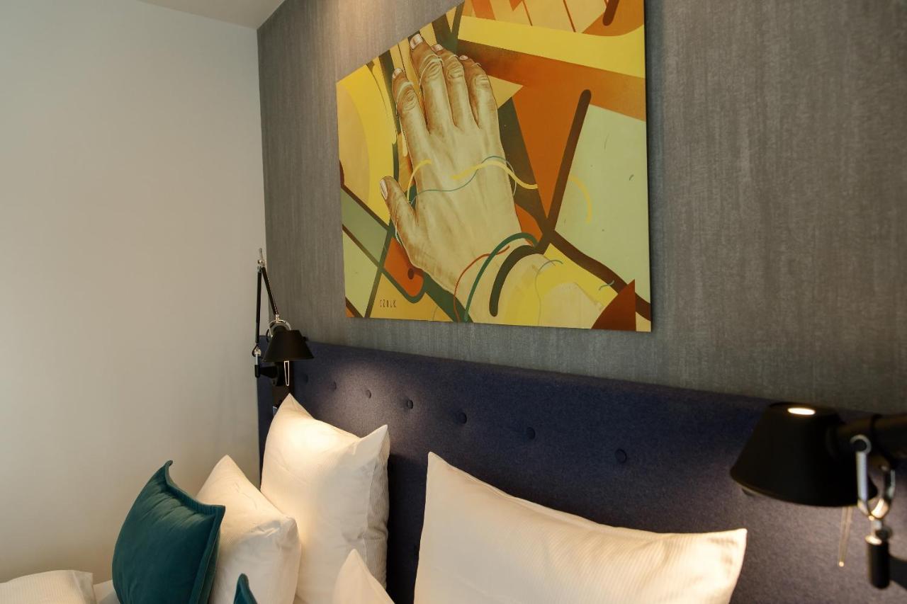 Motel One มานไฮม์ ภายนอก รูปภาพ