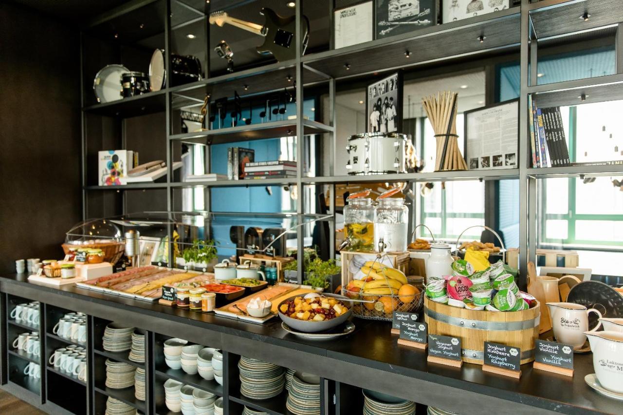 Motel One มานไฮม์ ภายนอก รูปภาพ