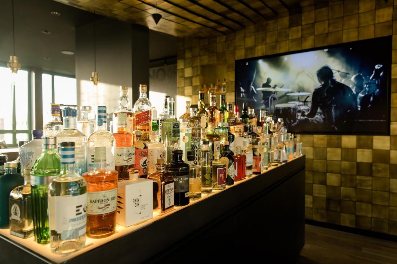 Motel One มานไฮม์ ภายนอก รูปภาพ